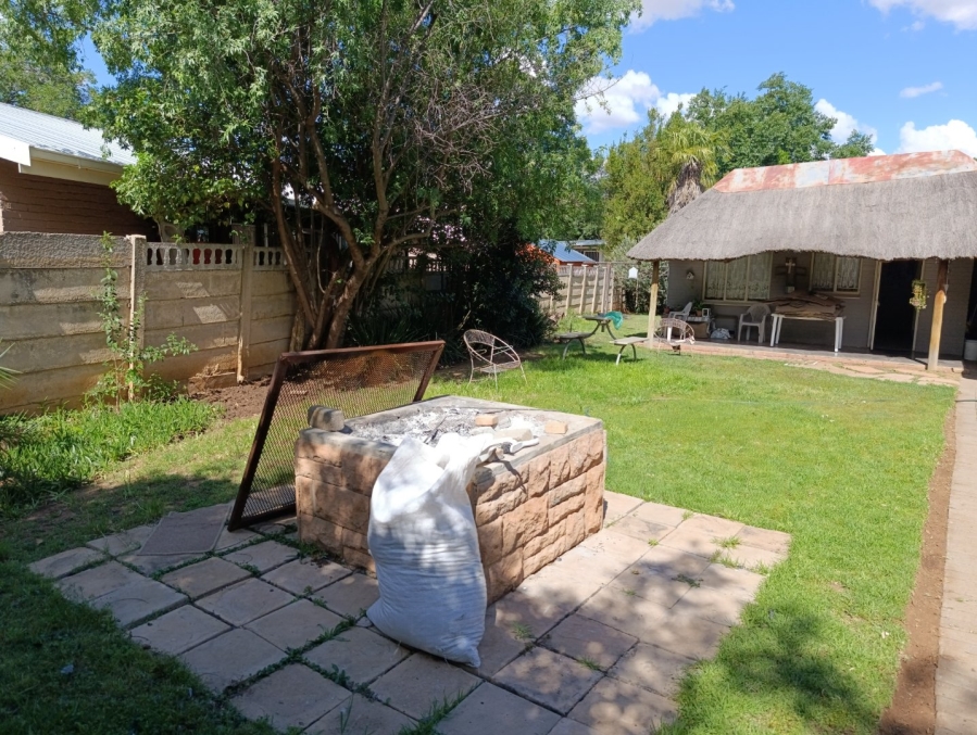 3 Bedroom Property for Sale in Uitsig Free State
